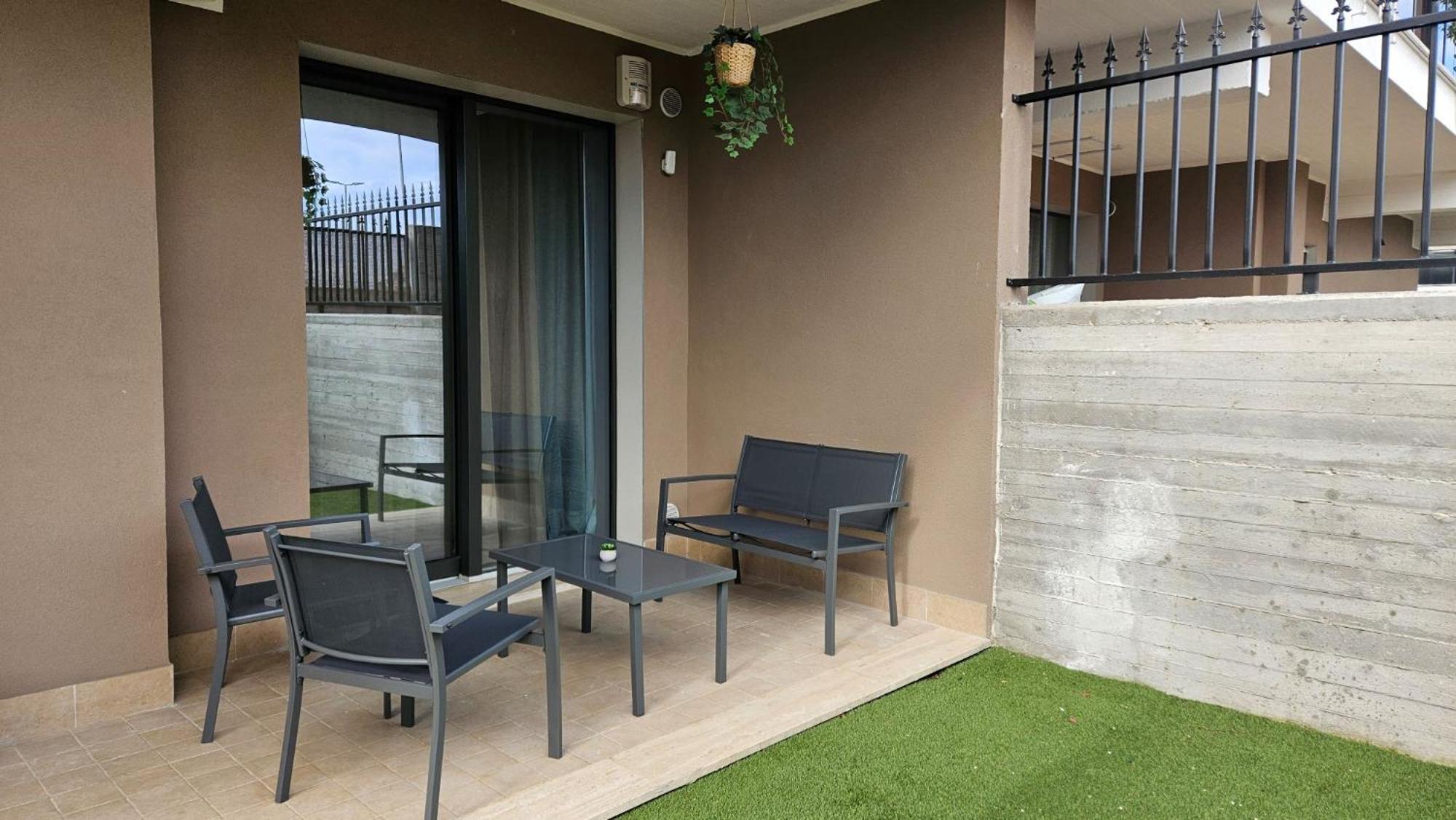 The Stopover Suite House ฟิวมิชีโน ภายนอก รูปภาพ